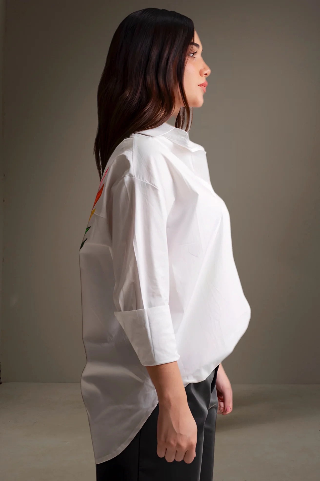 Camisa Oxford con diseño Alas de Colores de color Blanco elaborado en 100% ALGODÓN de la marca ALISSA