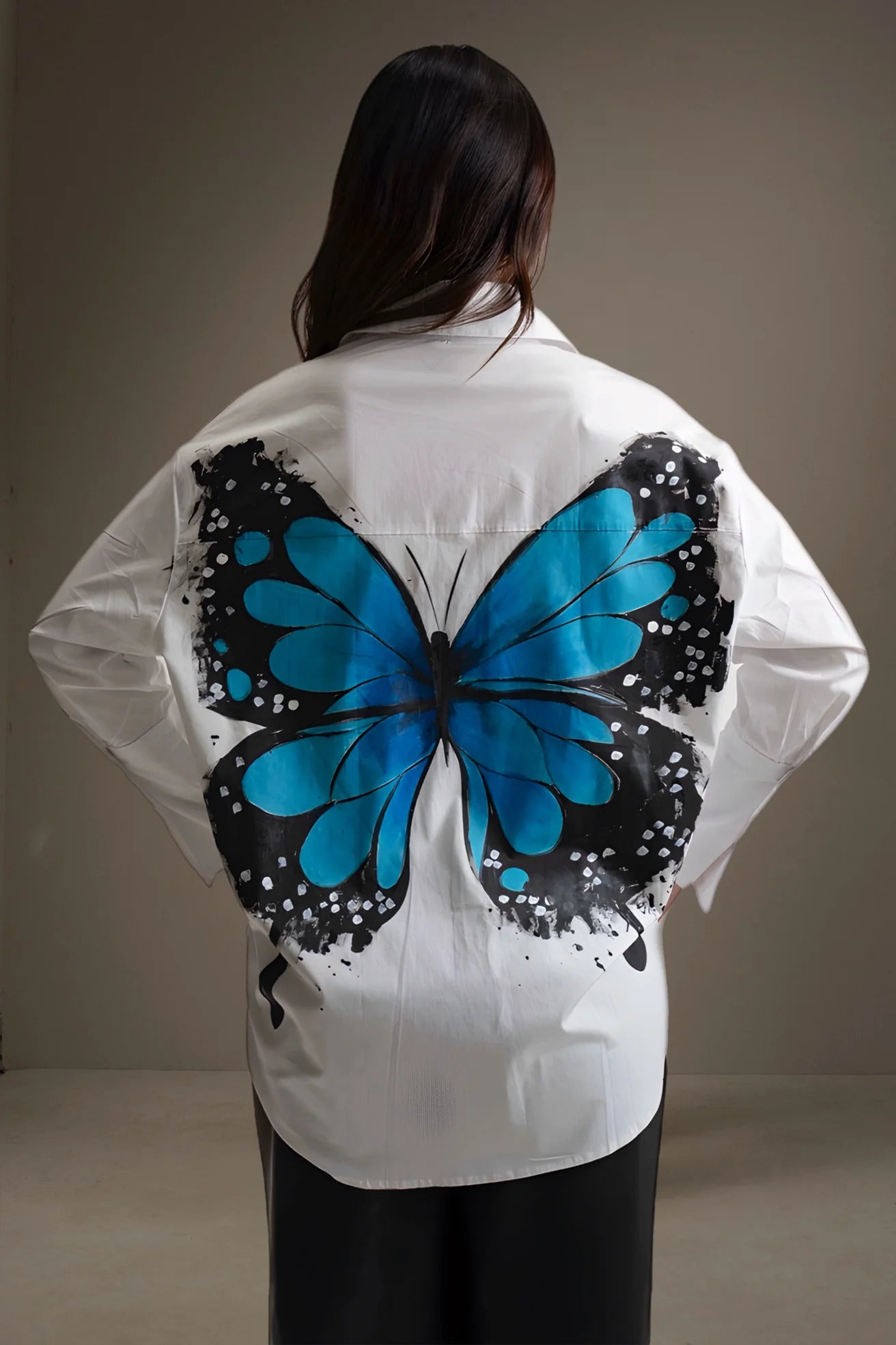 Camisa Oxford con diseño Azul Mariposa elaborado en 100% ALGODÓN de la marca ALISSA