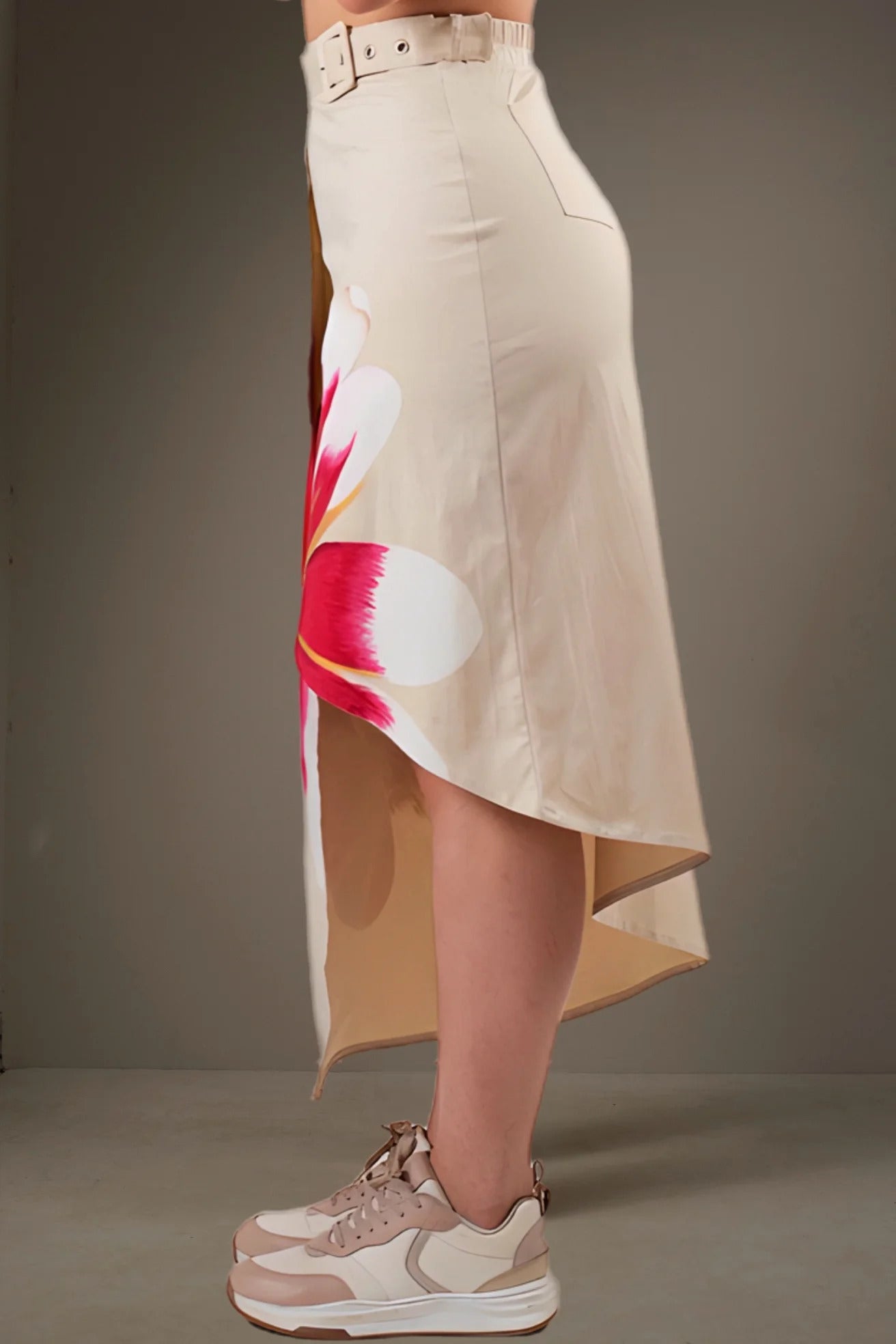 Falda Larga Irregular con diseño Flores Fucsia elaborado en Drill de la marca ALISSA