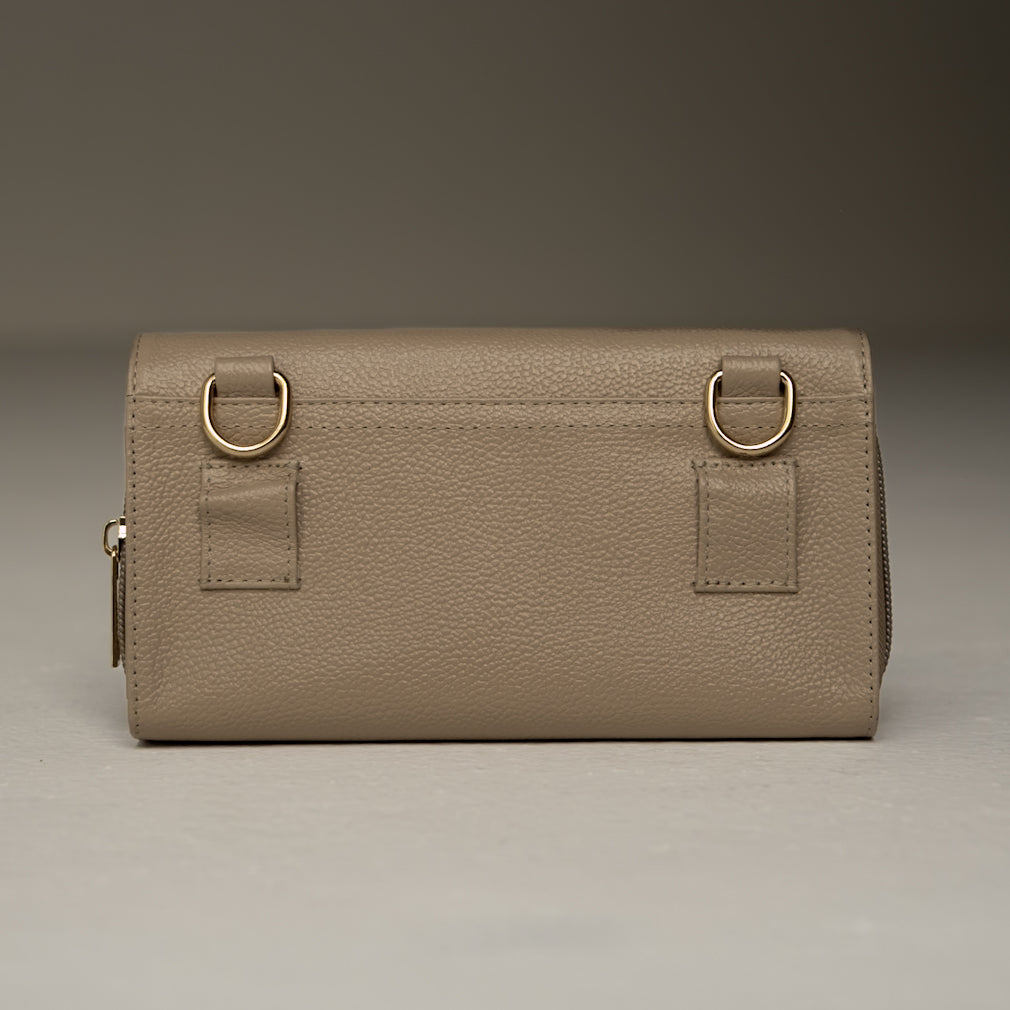 Bolso Gaia elaborado en Exterior 100% cuero / Forro: 20% cuero - 80% textil de la marca MOWMA