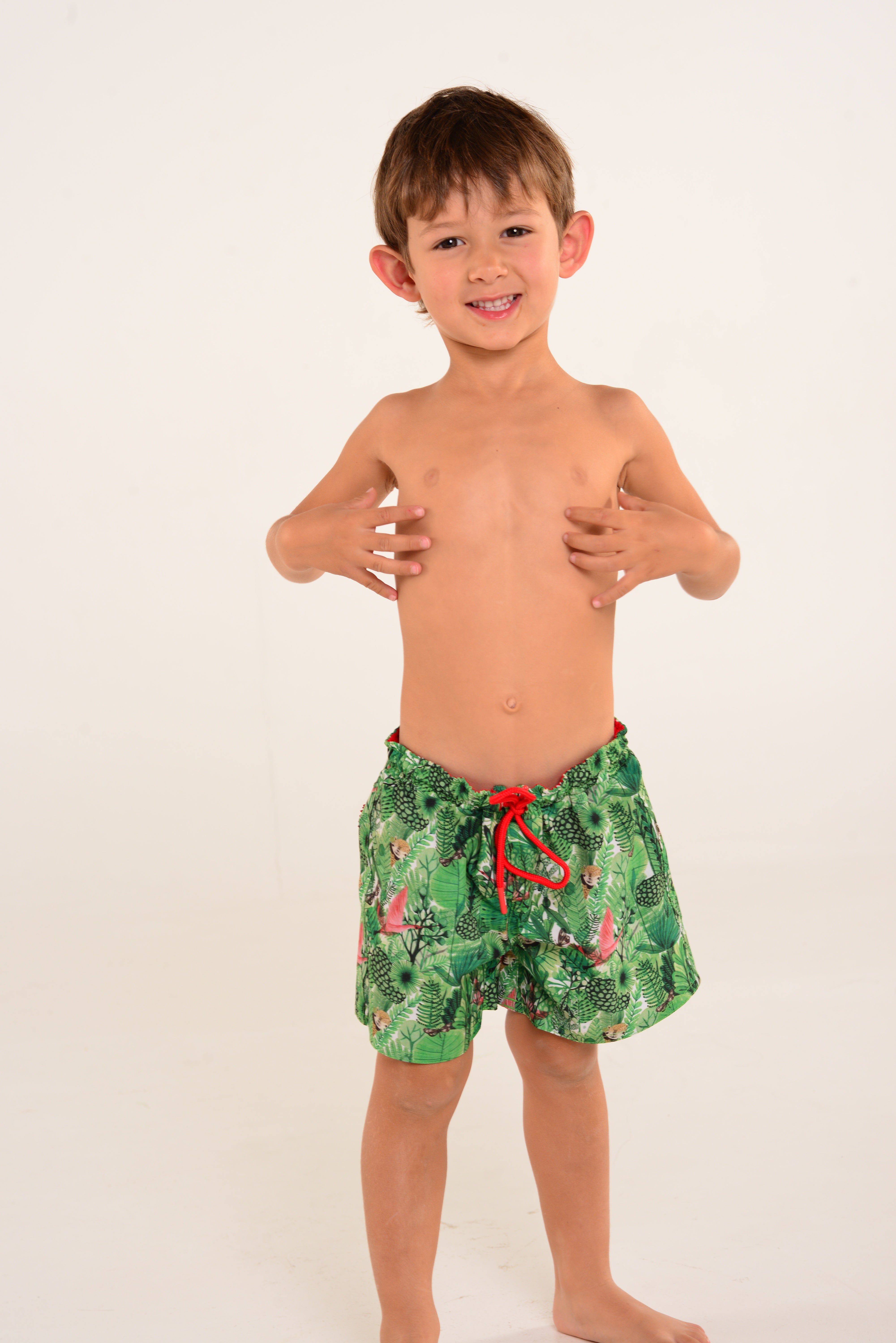 Vestido de Baño elaborado en TELA RECICLADA PET de la marca PIRAÑA MUECA