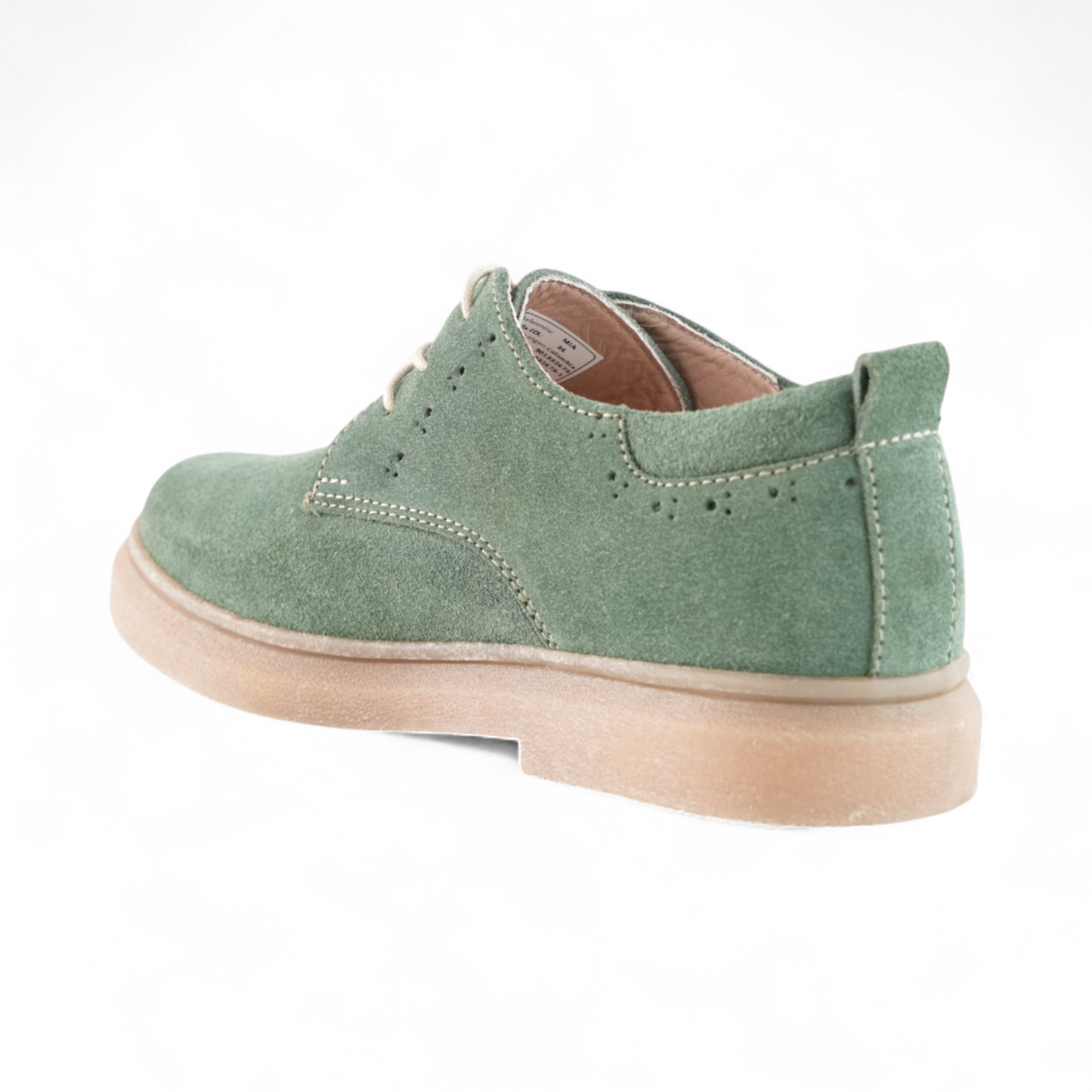 Zapatos Mia elaborado en Capellada:  Cuero Gamuza 
Forro:  Cuero
Plantilla: Eva
Suela: T.R. de la marca AVANX